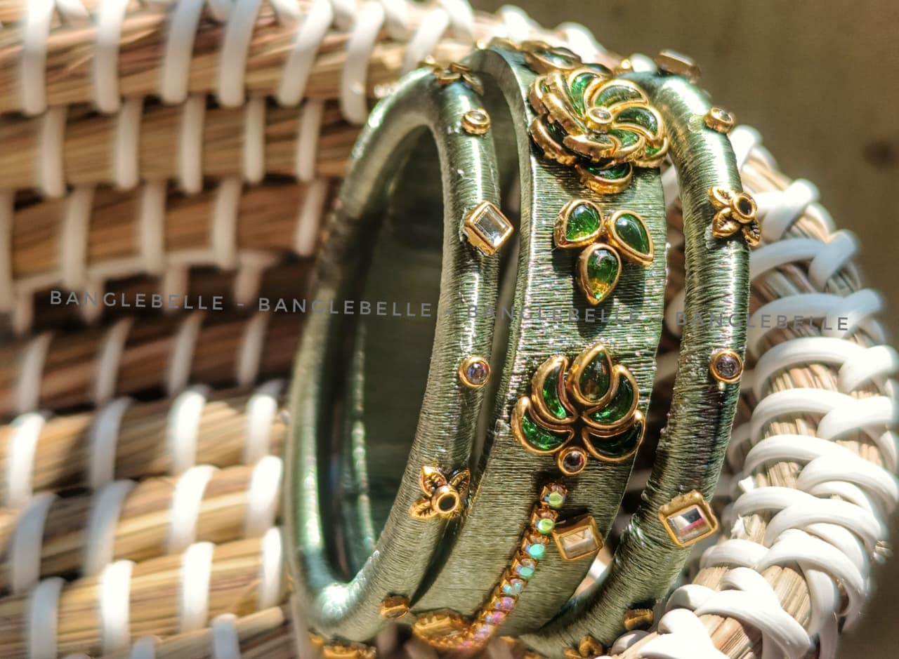 Master artisan handcrafted bangle making process